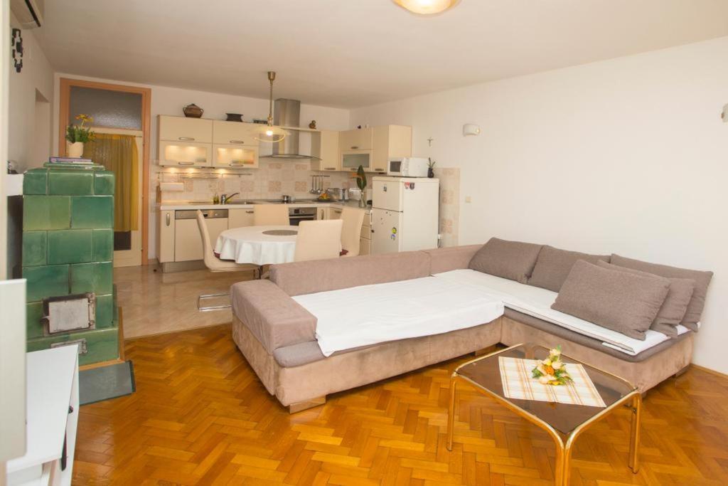 ספליט Apartments Orsula מראה חיצוני תמונה