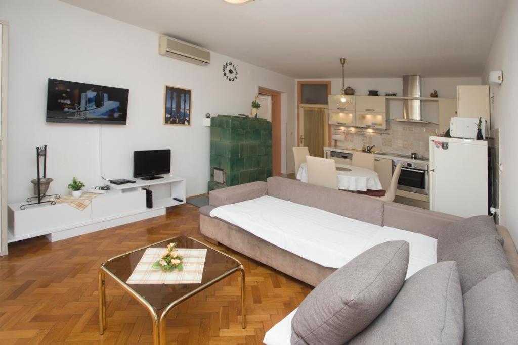 ספליט Apartments Orsula מראה חיצוני תמונה